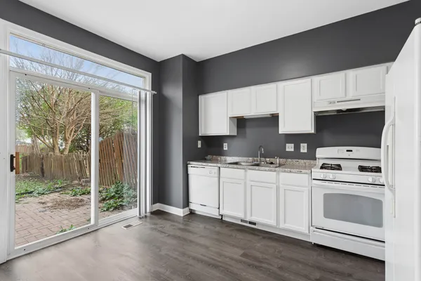 $2,650 | 21523 Franklin Circle, Unit 21523, Plainfield, IL 60544