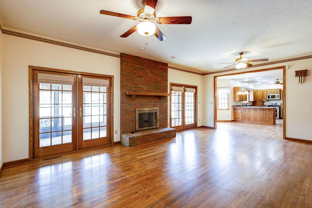 6942 Kinney Road Mount Vernon, OH 43050 - Photo 8 of 44 1-10