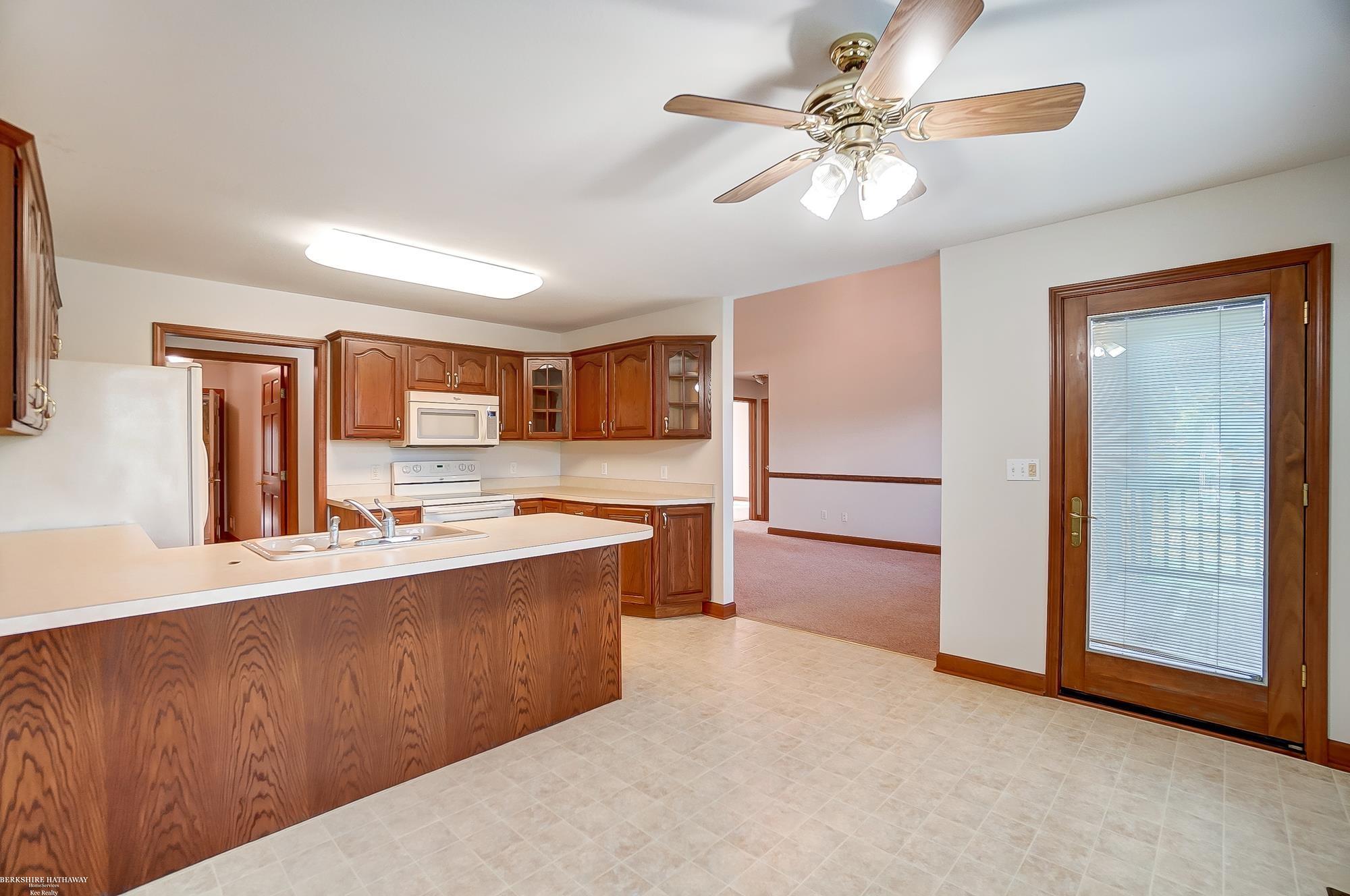 3371 Vivian Road Monroe, MI 48162 - Photo 20 of 57 50119208-19.JPG