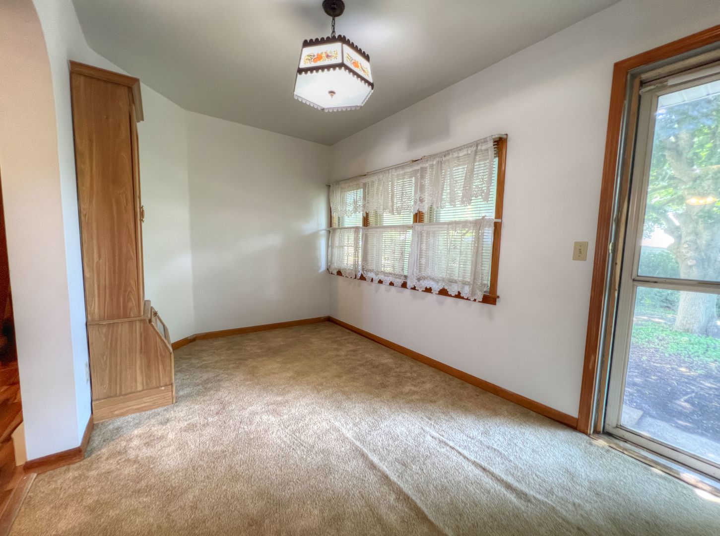 309 Jefferson Street Danforth, IL 60930 - Photo 18 of 45 an empty room with windows