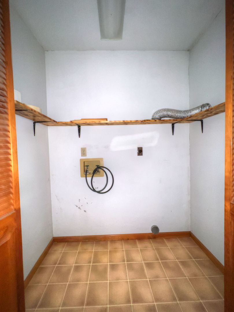309 Jefferson Street Danforth, IL 60930 - Photo 27 of 45 a view of utility room