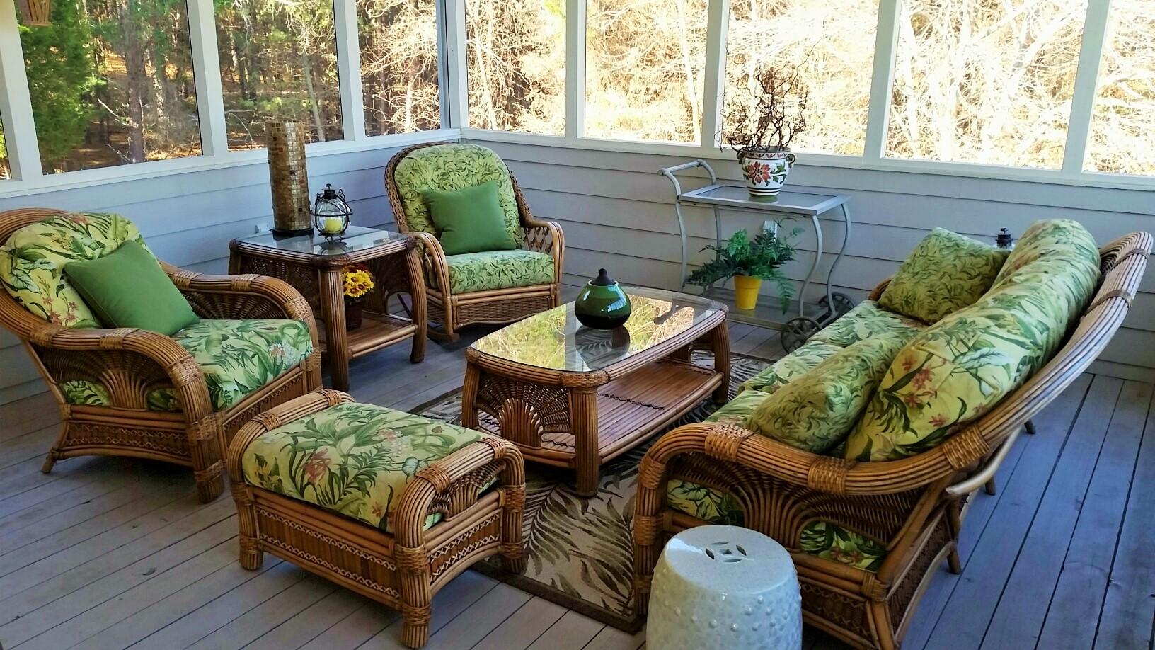 185 Tranquility Road Moneta, VA 24121 - Photo 14 of 42 Screened porch (2)