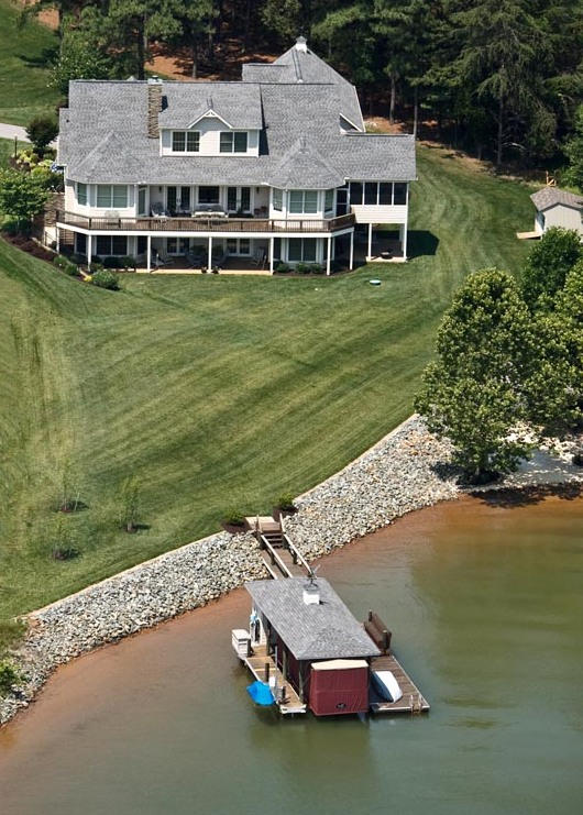 185 Tranquility Road Moneta, VA 24121 - Photo 42 of 42 Aerial of home and lake