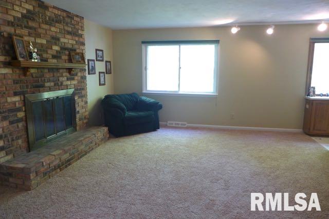 9407 North Northview Road Peoria, IL 61615 - Photo 12 of 21 Gallery Image 12