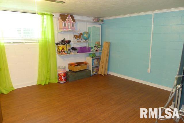 9407 North Northview Road Peoria, IL 61615 - Photo 14 of 21 Gallery Image 14