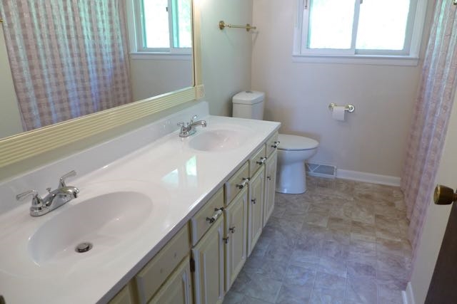 9407 North Northview Road Peoria, IL 61615 - Photo 20 of 21 Gallery Image 20