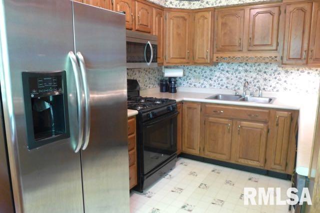 9407 North Northview Road Peoria, IL 61615 - Photo 9 of 21 Gallery Image 9