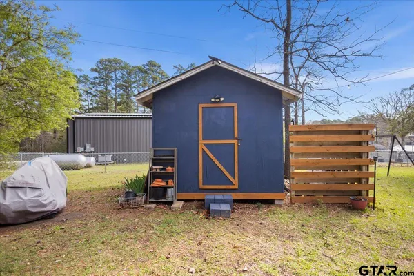 $232,500 | 289 Acapulco Road, Jefferson, TX 75657
