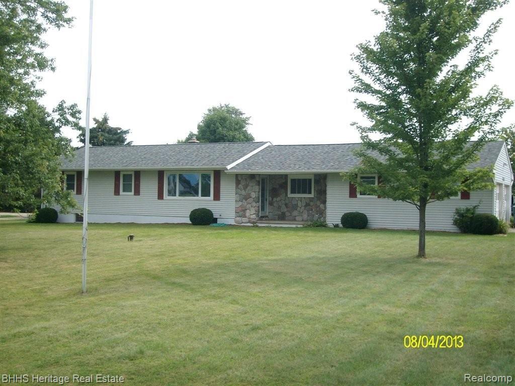 4902 Cemetery Road Fowlerville, MI 48836 - Photo 1 of 17 4902 CEMETERY FRONT.jpg