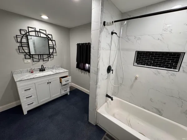 $200,000 | 112 8th Street, Logansport, IN 46947