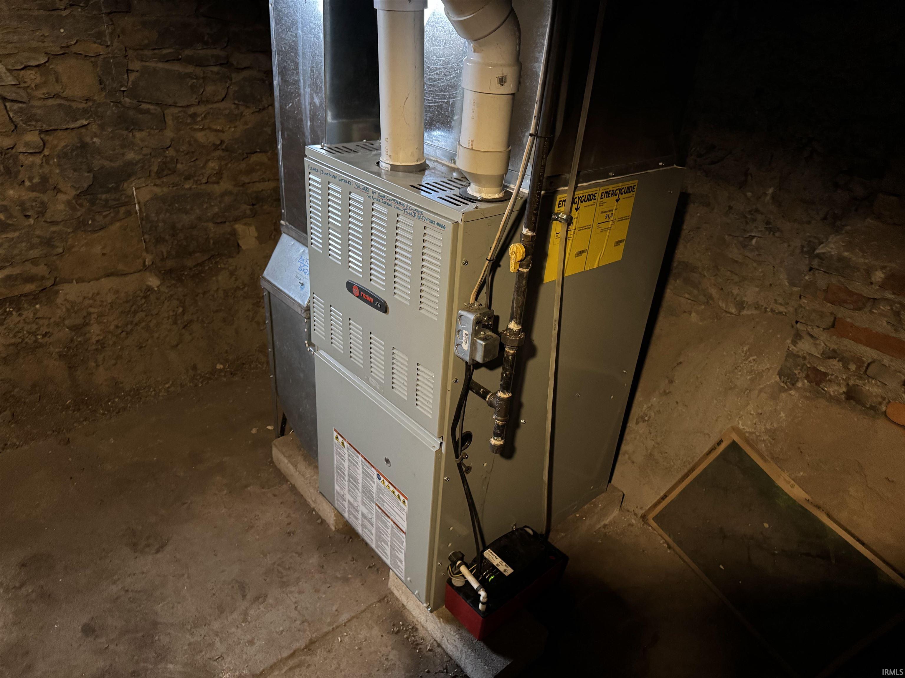 112 8th Street Logansport, IN 46947 - Photo 2 of 27