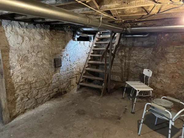 $200,000 | 112 8th Street, Logansport, IN 46947