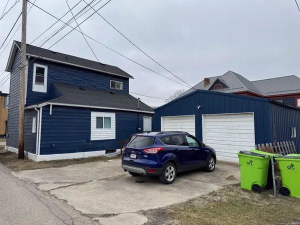 $200,000 | 112 8th Street, Logansport, IN 46947