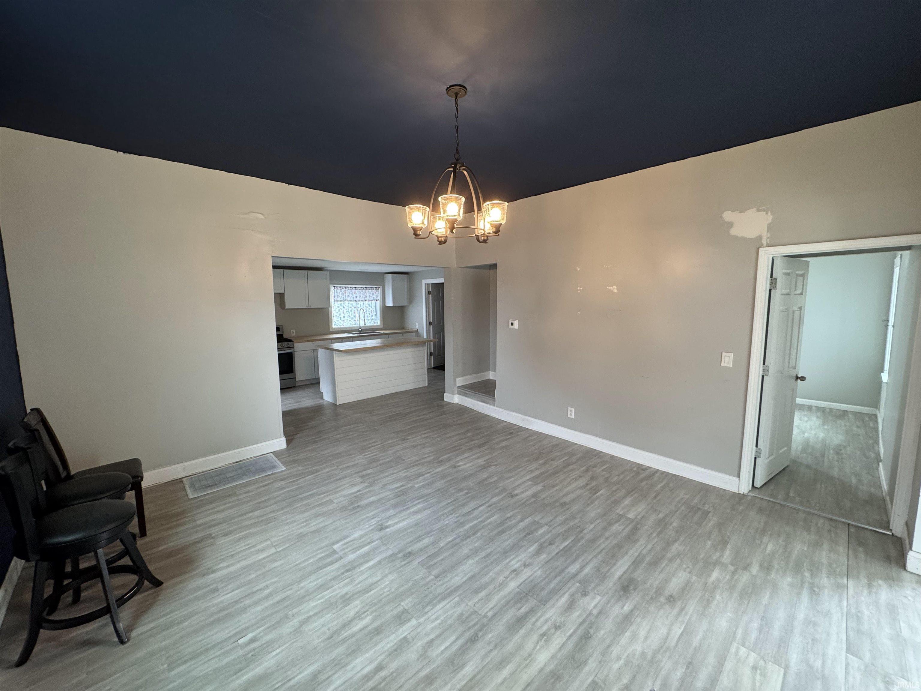 112 8th Street Logansport, IN 46947 - Photo 5 of 27