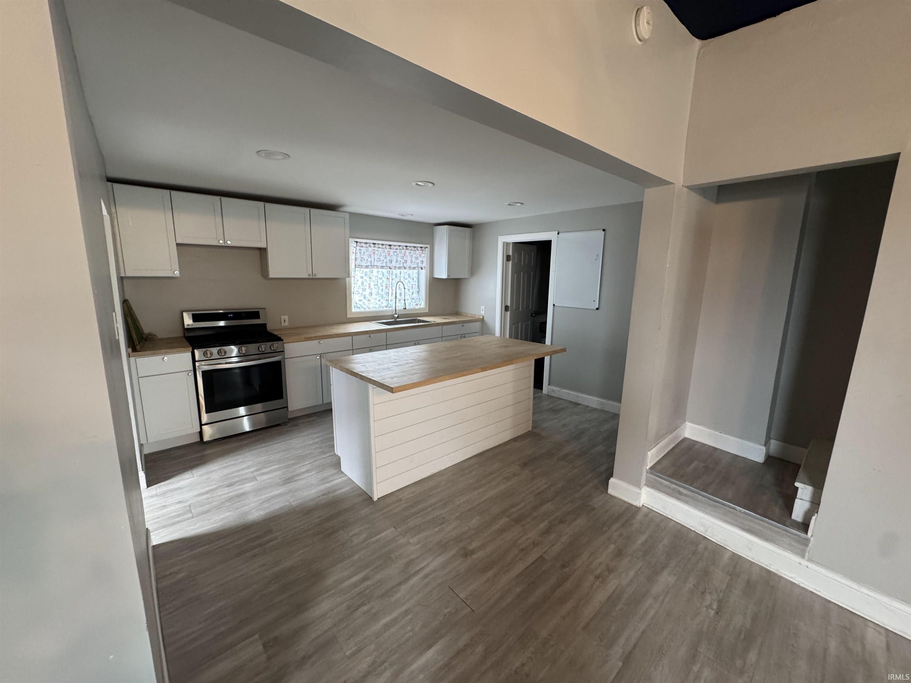 112 8th Street Logansport, IN 46947 - Photo 8 of 27