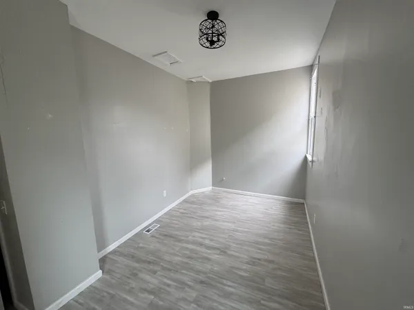 $200,000 | 112 8th Street, Logansport, IN 46947