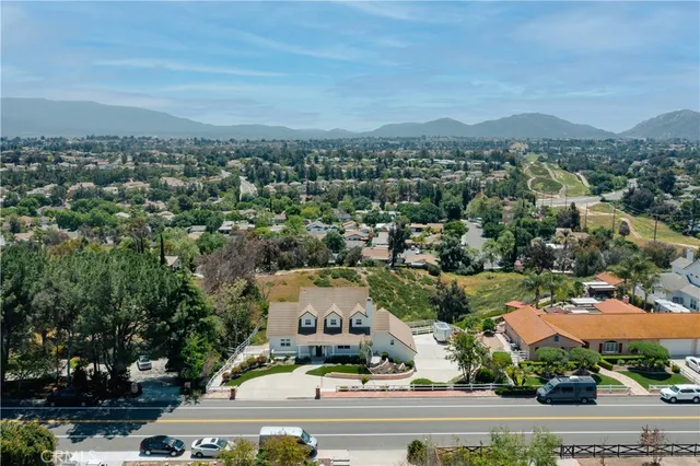 $1,399,999 | 30927 Del Rey Road, Temecula, CA 92591