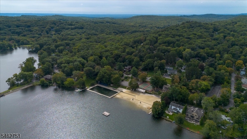 42 Fayson Lakes Road Kinnelon, NJ 07405 - Photo 36 of 37 Gallery Image 36