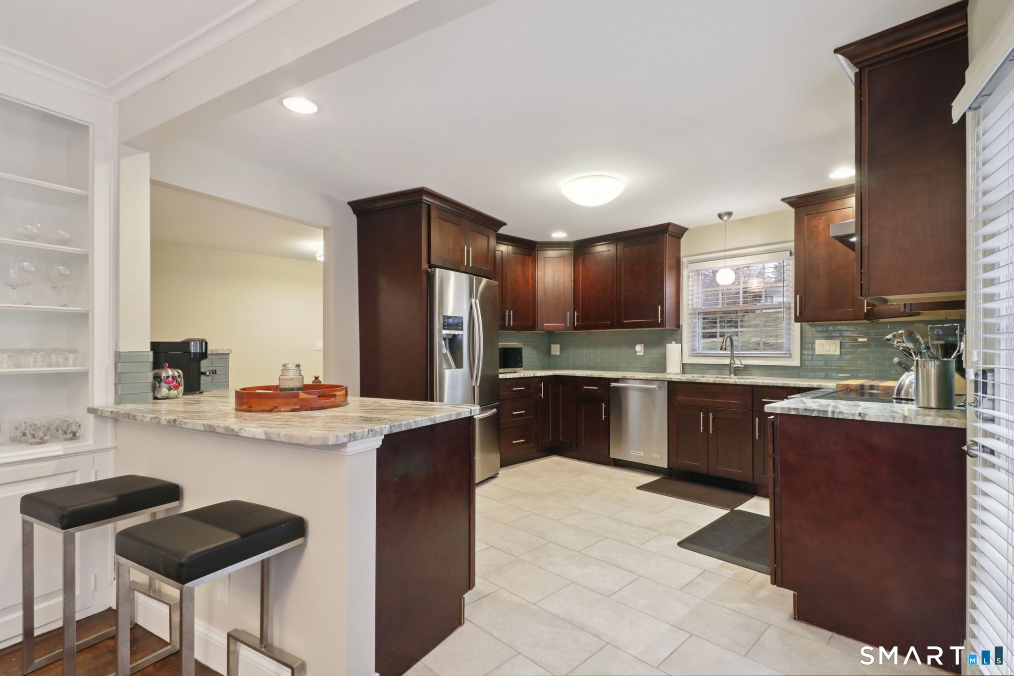 51 Round Hill Road Berlin, CT 06037 - Photo 7 of 19 Gallery Image 7