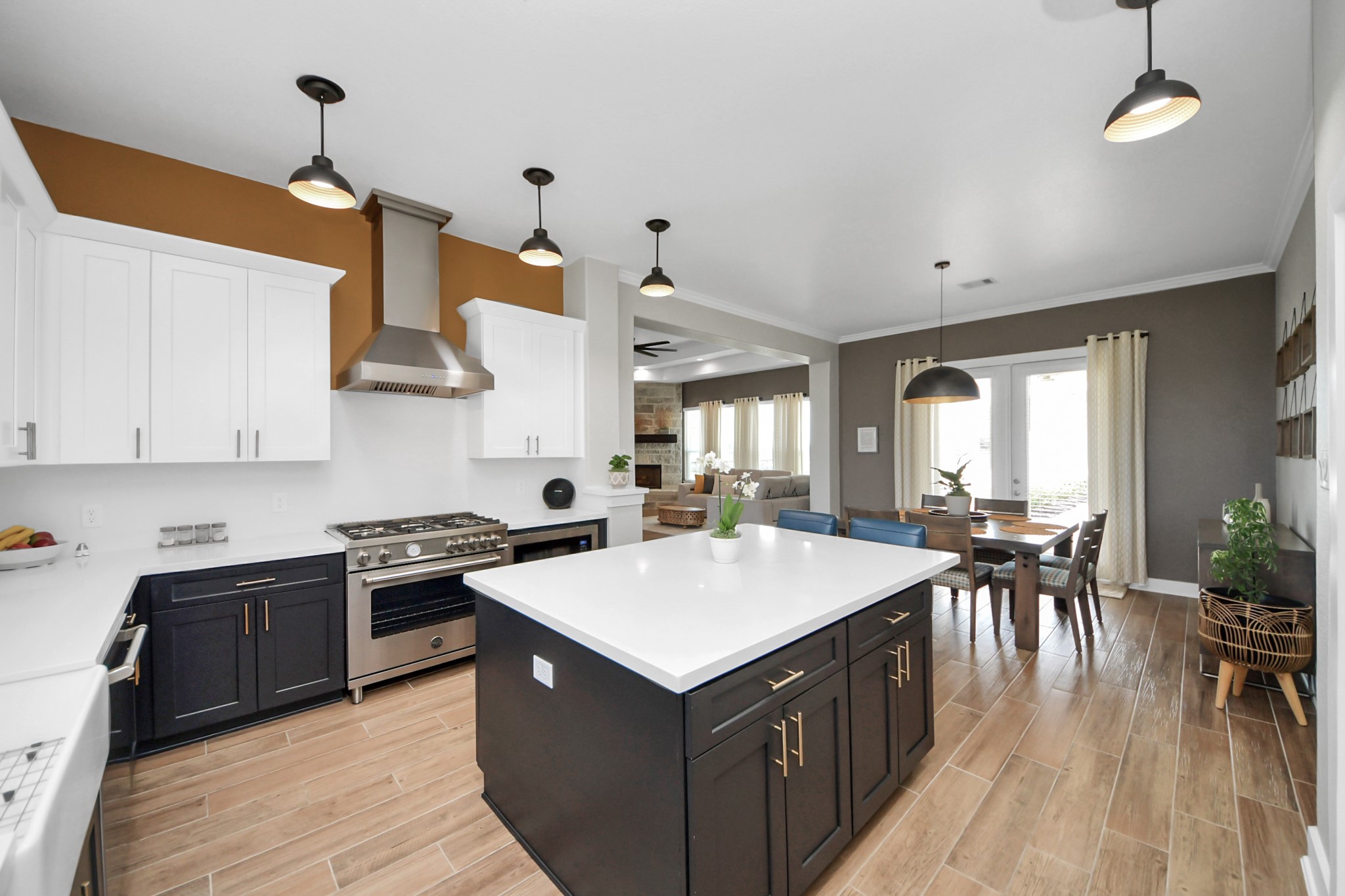 7723 Stratford Hall Drive Rosharon, TX 77583 - Photo 27 of 50 Bertazzoni 36" 5.9 cubit feet gas free standing range