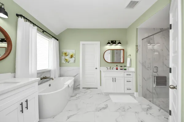 $995,000 | 7723 Stratford Hall Drive, Rosharon, TX 77583