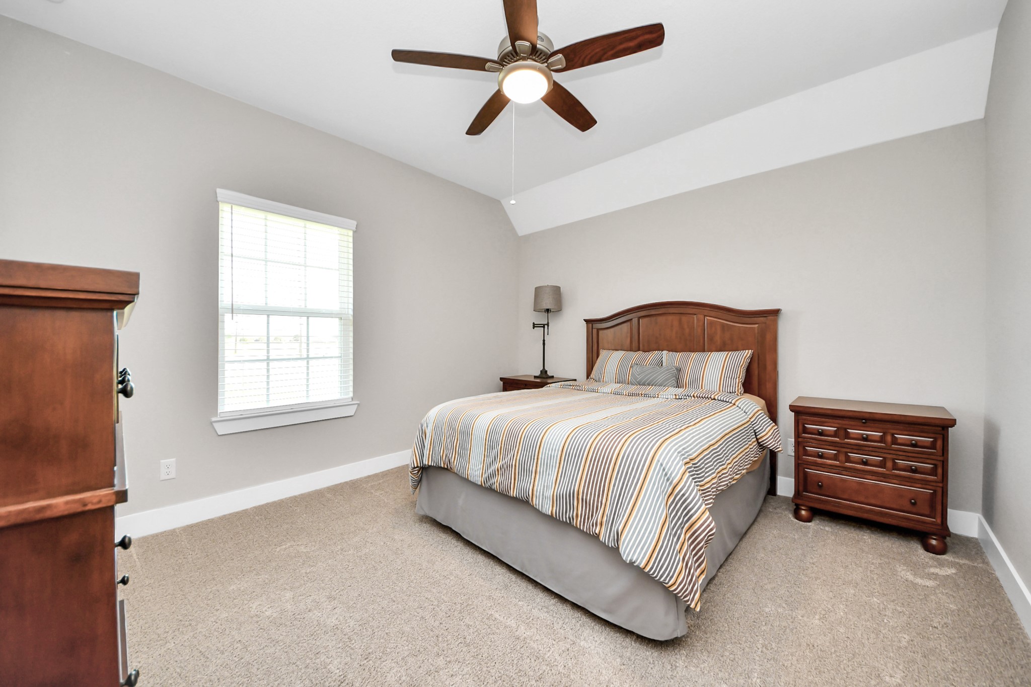 7723 Stratford Hall Drive Rosharon, TX 77583 - Photo 42 of 50 Bedroom #3