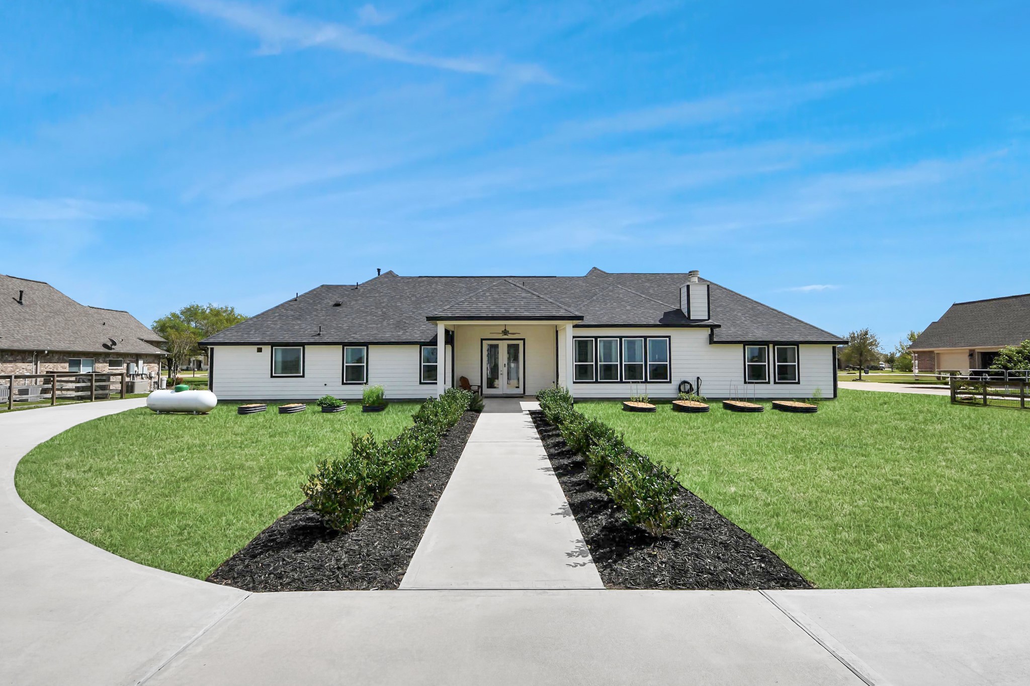 7723 Stratford Hall Drive Rosharon, TX 77583 - Photo 8 of 50 a front view of a house with a yard