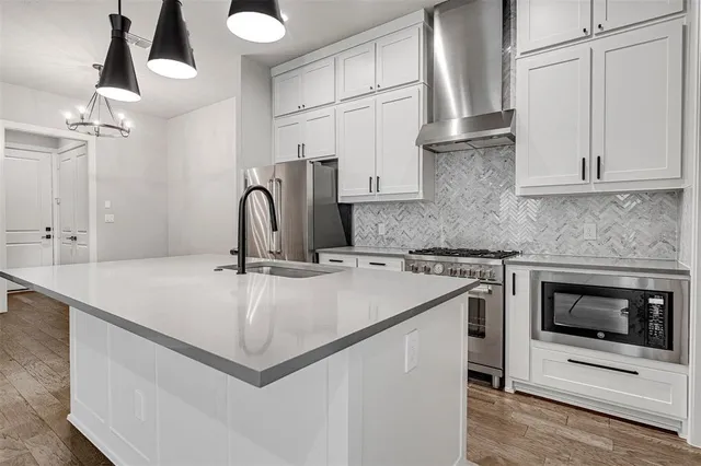 $480,000 | 123 Garden Court East, Arlington, TX 76013