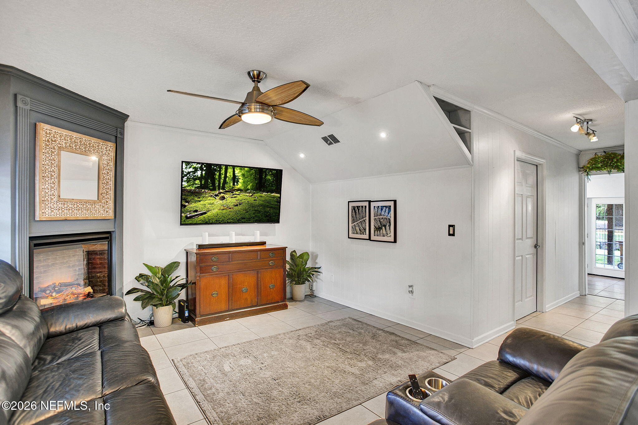 8160 Wendover Road St. Augustine, FL 32092 - Photo 4 of 41 8-web-or-mls-IMG_0197