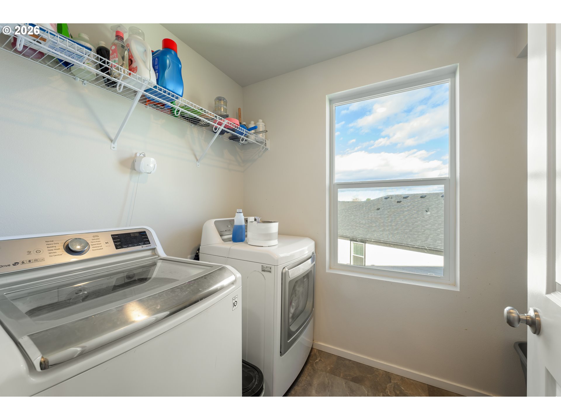 641 Northeast Union Loop Prineville, OR 97754 - Photo 15 of 23 a utility room with dryer and washer