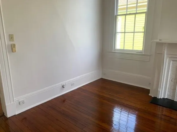 $1,450 | 4919 Magazine Street, Unit E, New Orleans, LA 70115