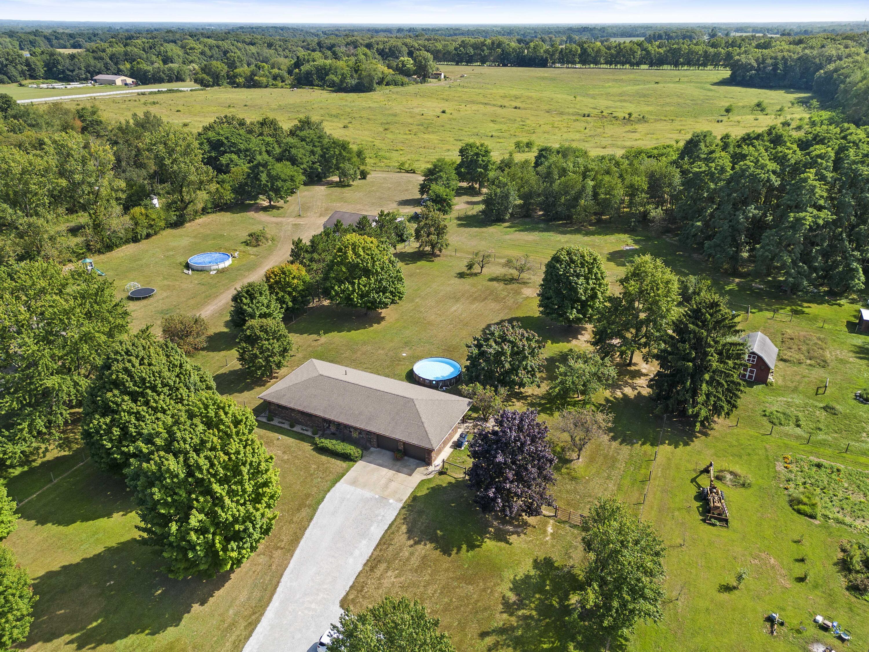 6674 East Division Road Mill Creek, IN 46365 - Photo 24 of 32 3000x2250