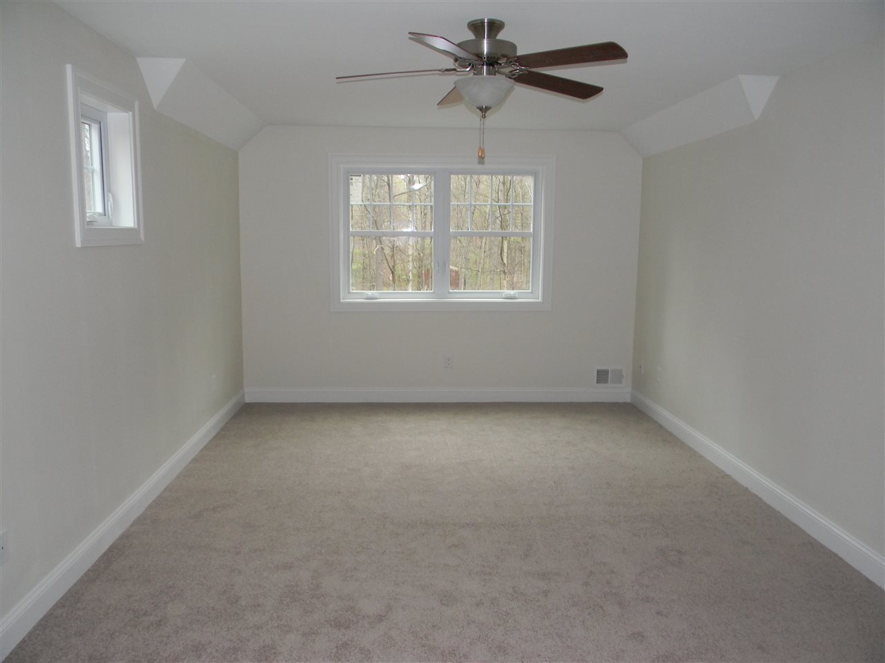 30 Jenness Road Epping, NH 03042 - Photo 14 of 18