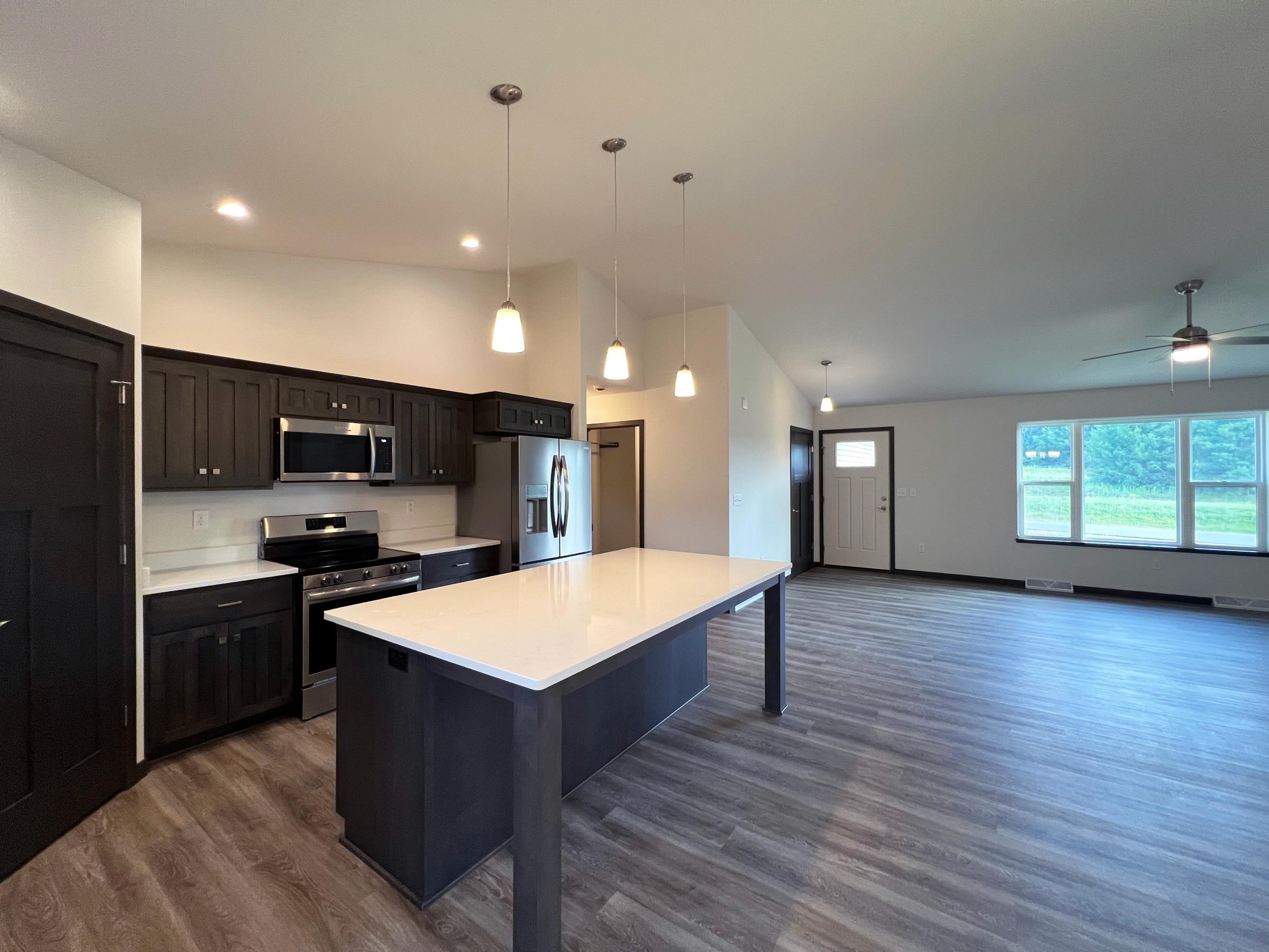 4532 Moreland Road Plover, WI 54467 - Photo 4 of 26