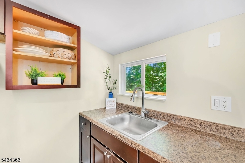 107 Overlook Road Vernon, NJ 07461 - Photo 13 of 31 Gallery Image 13