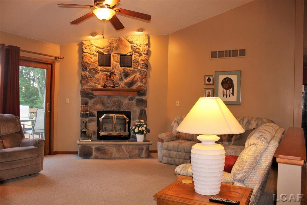 6277 Forrister Road Adrian, MI 49221 - Photo 8 of 68 31350620-7.JPG