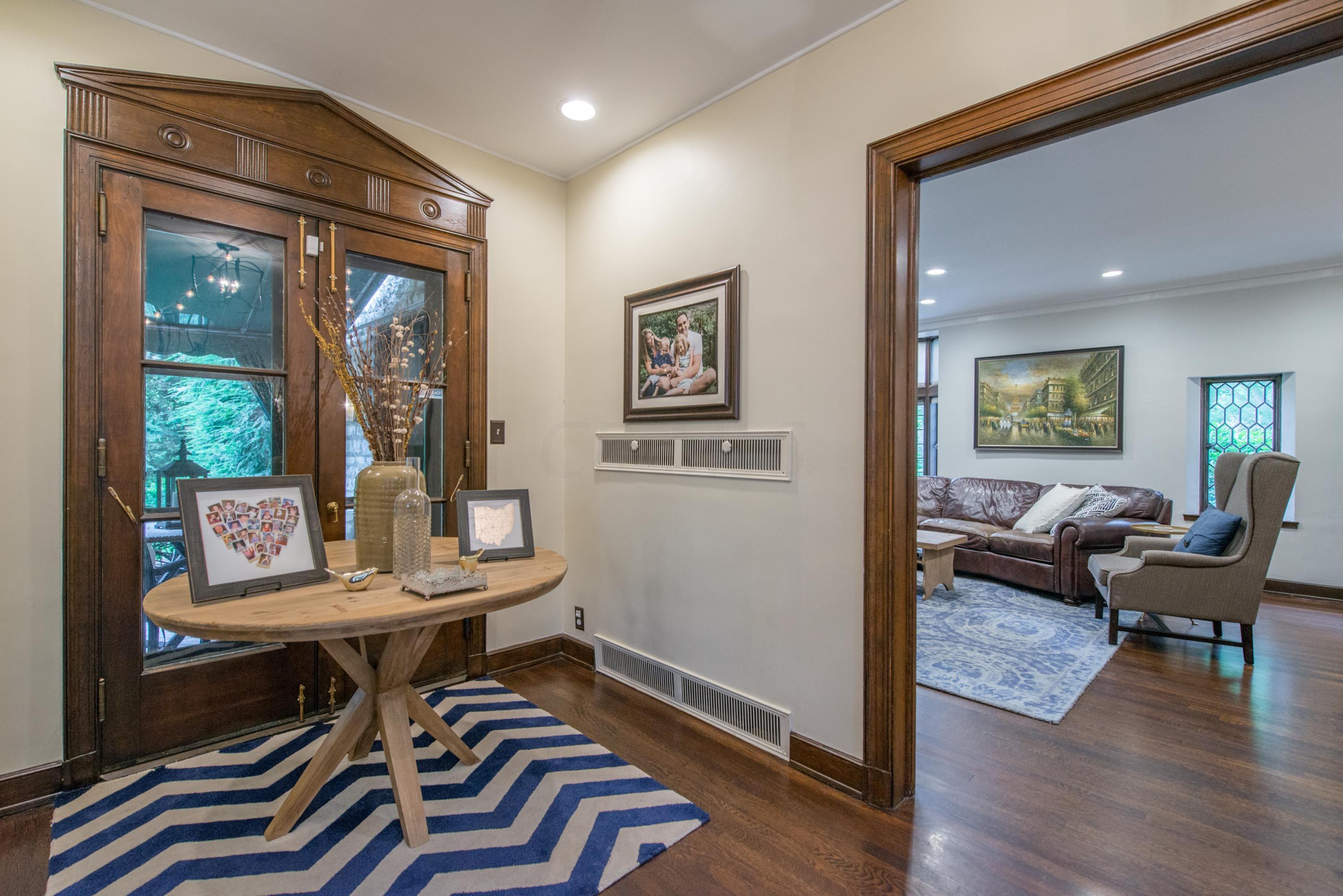 200 Ashbourne Road Columbus, OH 43209 - Photo 23 of 59