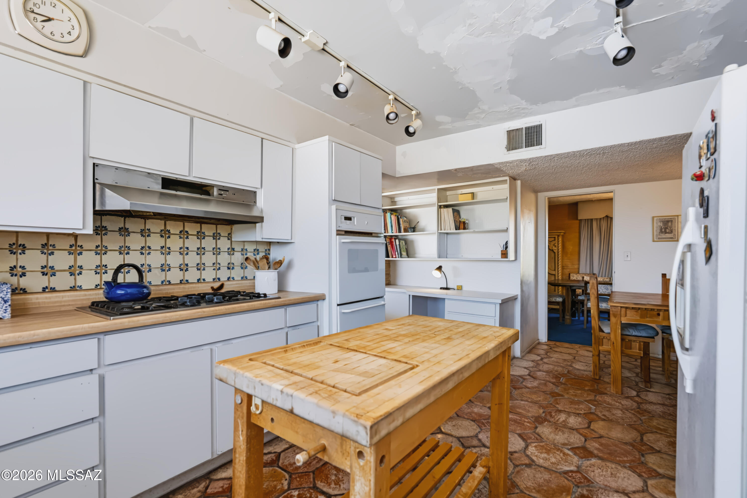 1141 West La Quinta Road Nogales, AZ 85621 - Photo 18 of 42 19-print-1141-w-quinta-canada