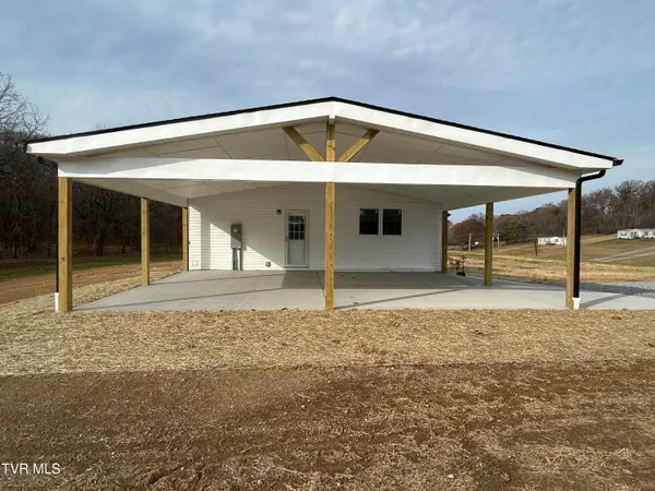 $369,900 | 635 McDonald Road, Midway, TN 37809