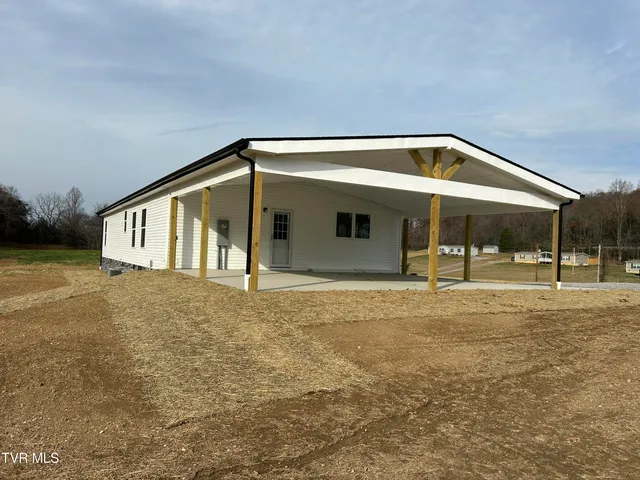 $389,900 | 635 McDonald Road, Midway, TN 37809