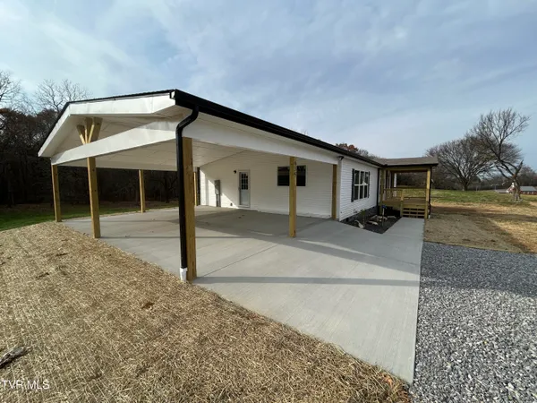 $369,900 | 635 McDonald Road, Midway, TN 37809