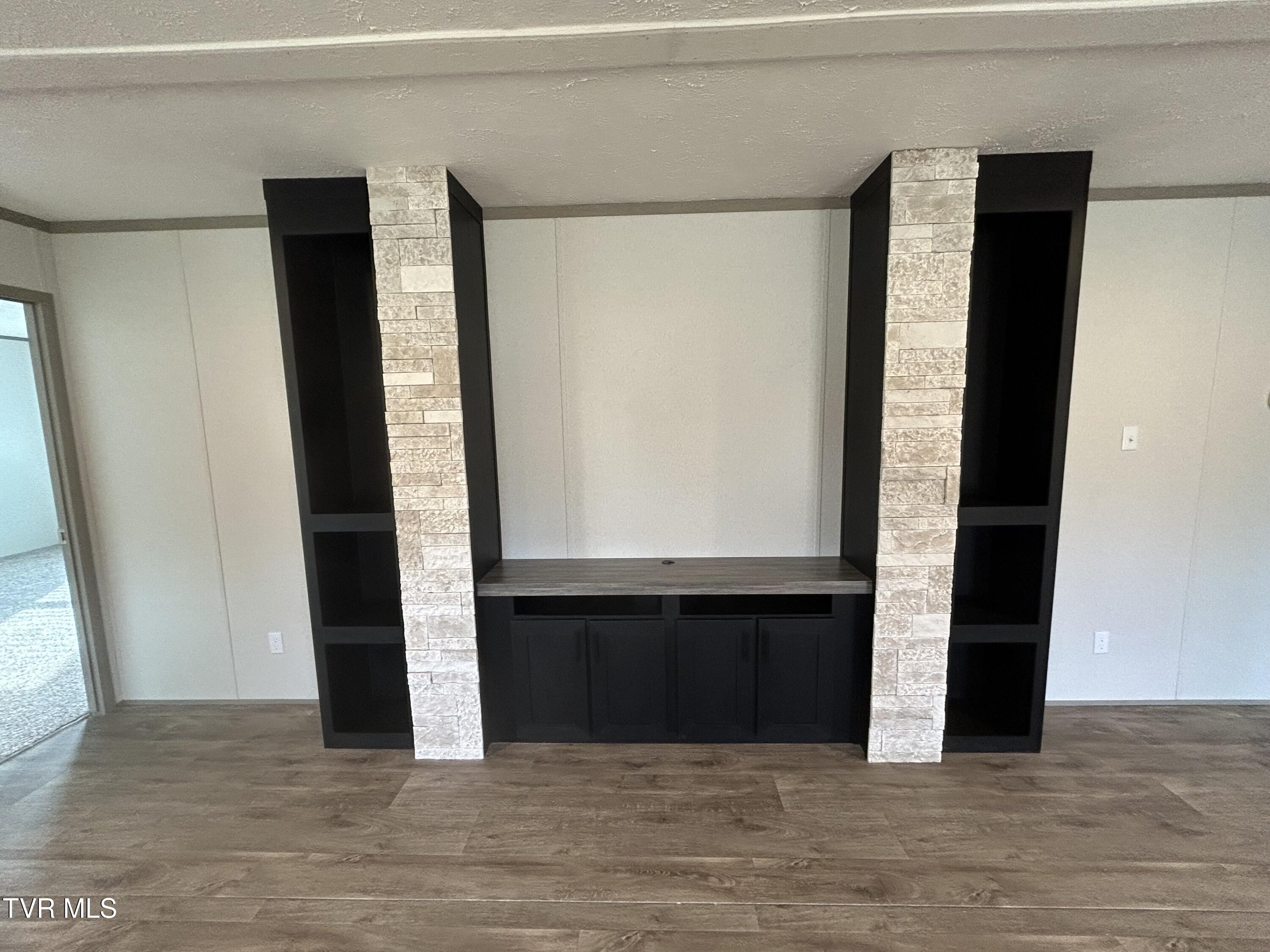 635 McDonald Road Midway, TN 37809 - Photo 7 of 43 IMG_3927