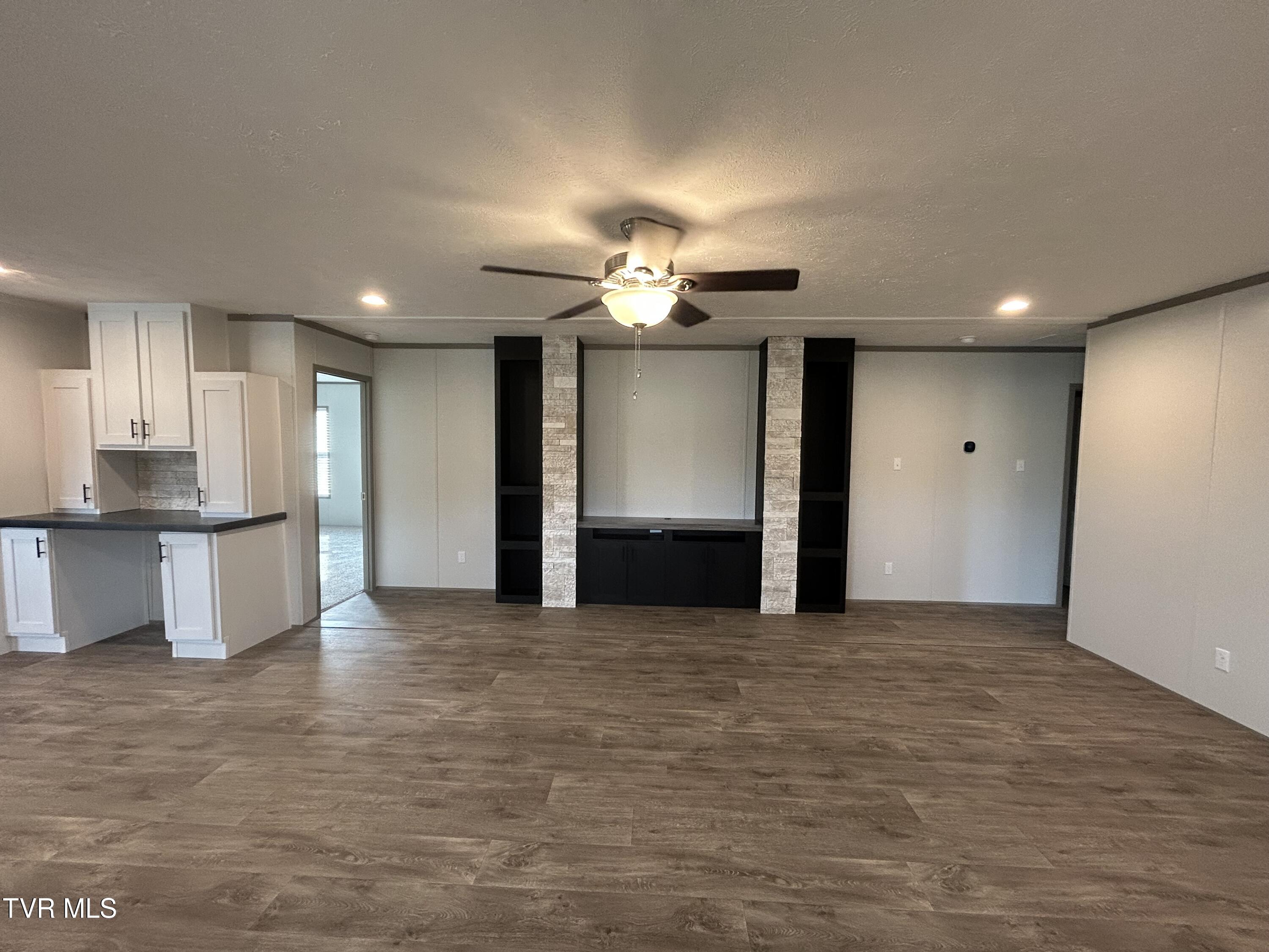 635 McDonald Road Midway, TN 37809 - Photo 8 of 43 IMG_3923