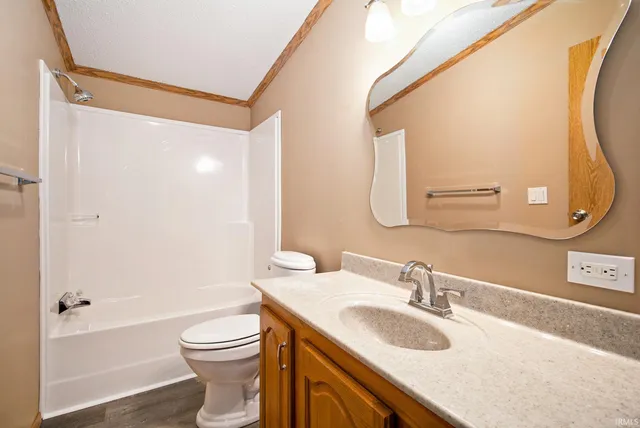 $199,900 | 2111 Kennesaw Court, Elkhart, IN 46516