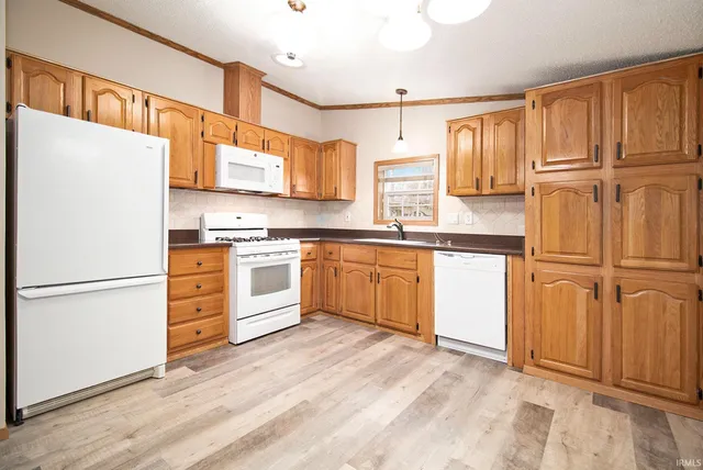 $199,900 | 2111 Kennesaw Court, Elkhart, IN 46516