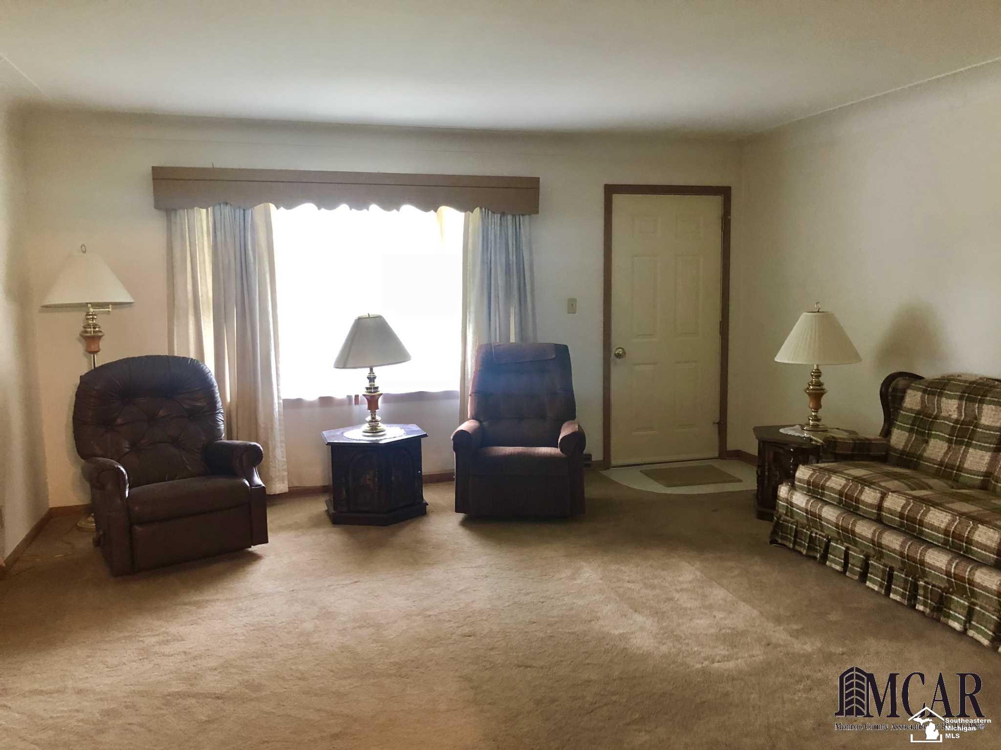 2350 Toben Road Carleton, MI 48117 - Photo 8 of 19