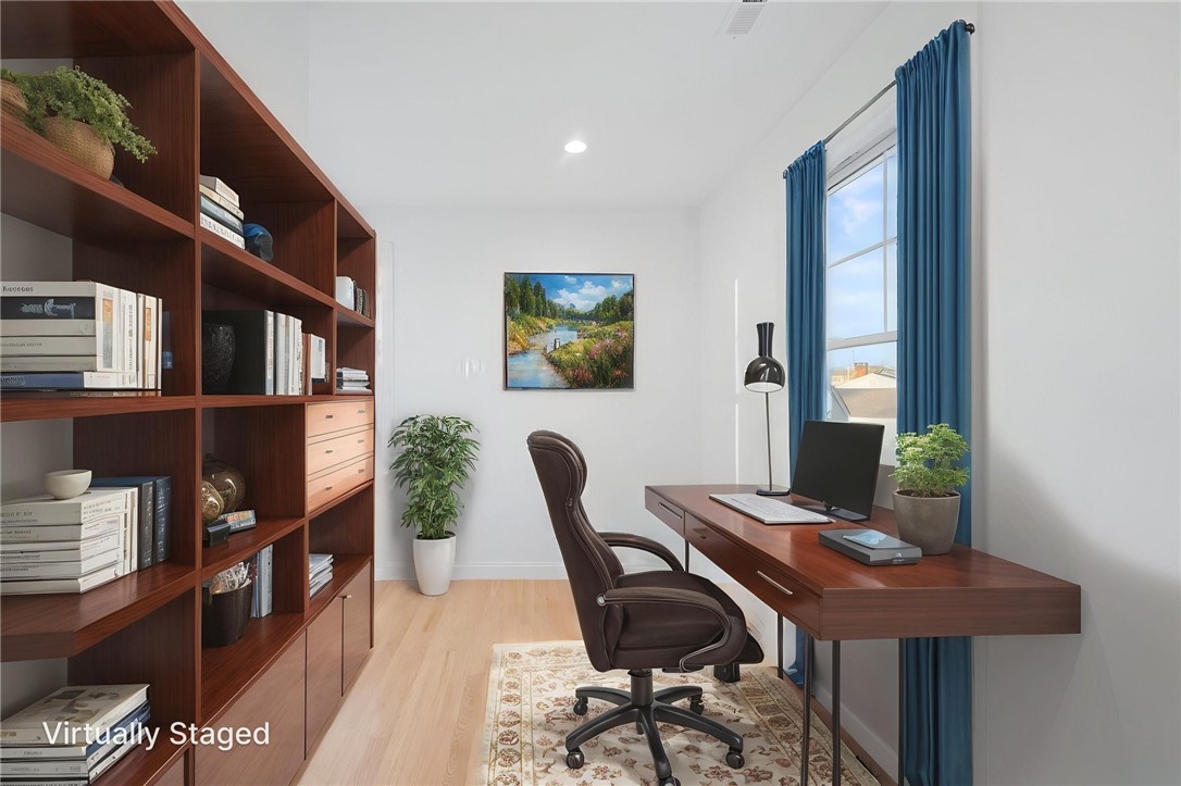 25 Scallop Shell Road Narragansett, RI 02882 - Photo 11 of 49 Virtually staged office