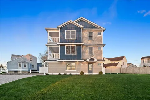 $1,749,900 | 25 Scallop Shell Road, Narragansett, RI 02882