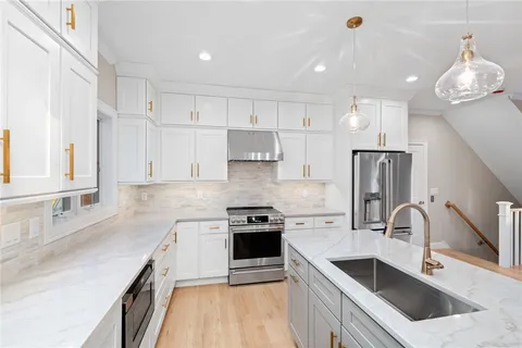 $1,749,900 | 25 Scallop Shell Road, Narragansett, RI 02882