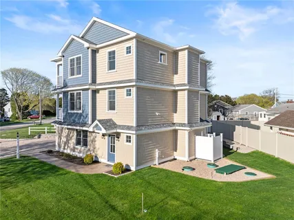 $1,749,900 | 25 Scallop Shell Road, Narragansett, RI 02882